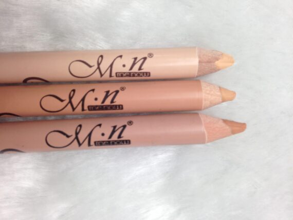 ดินสอเขียนคิ้ว/ขอบตา และคอนซิลเลอร์ ในแท่งเดียว meenow
